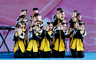 鄭州汽修學校_舞蹈大賽