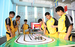 初中畢業學什么好_智能網聯小車比賽