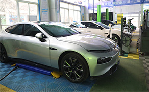 鄭州萬通汽車學校_小鵬汽車實訓室